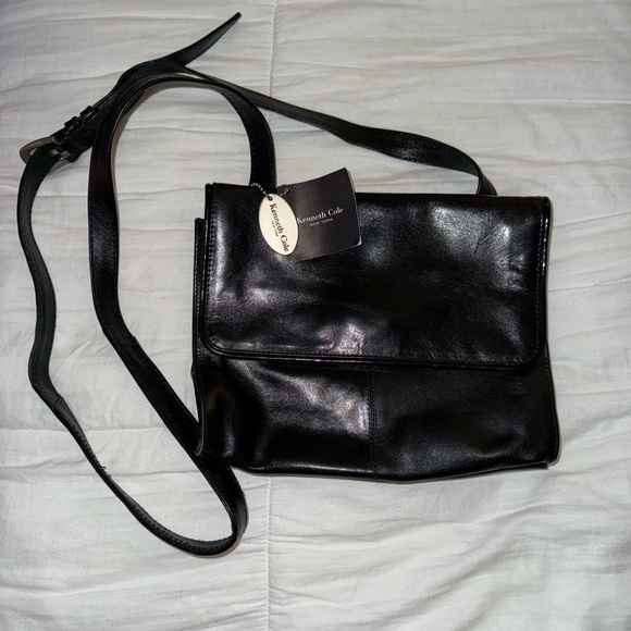 Vintage Kenneth Cole Genuine Leather Crossbody - Picture 3 of 7